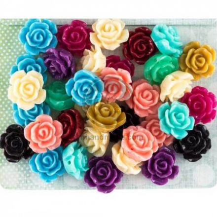 Hoa trang trí sắc màu