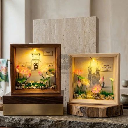 Hộp tranh hoa 3D thủ công
